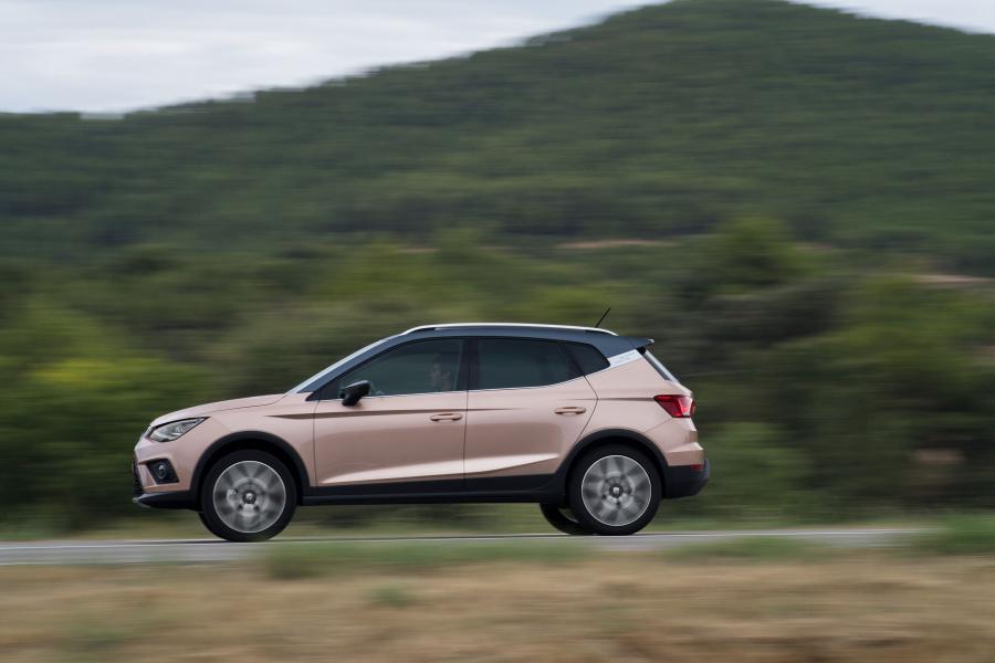  Seat Arona Xcellence 2017 года  (WW) (фото 37 из 45)